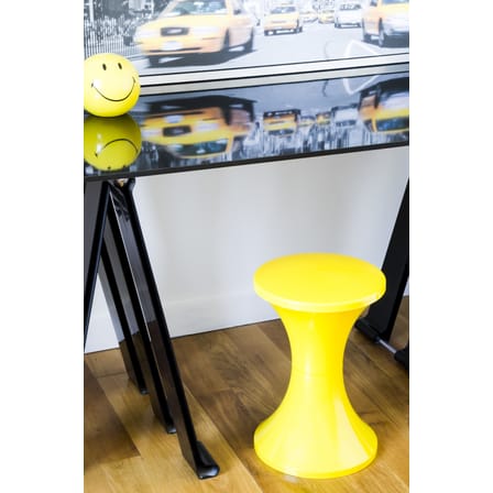 Tabouret Tam Tam Pop plastique jaune / Réédition 1968 - Stamp Edition