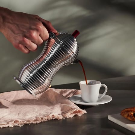 Cafetière italienne Pulcina rouge métal / Induction  - 6 tasses - Alessi