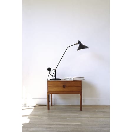 Lampe de table Mantis BS3 métal noir / Schottlander - H 84 cm - Réédition 1951 - DCW éditions