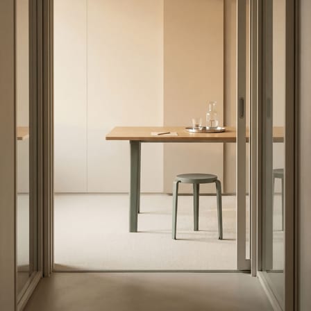 Tabouret empilable Lou Chroma bois vert / Bois éco-certifié - TIPTOE