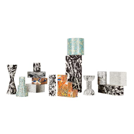 Vase Swirl marbre bleu noir / 15,5 x 15,5 x H 43,5 cm - Effet marbre - Tom Dixon