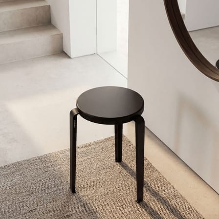 Tabouret empilable Lou Chroma bois noir / Bois éco-certifié - TIPTOE
