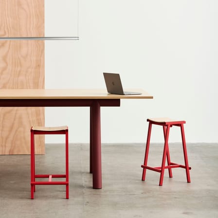 Tabouret haut Taburete 8 métal rouge / H 65 cm - Hay