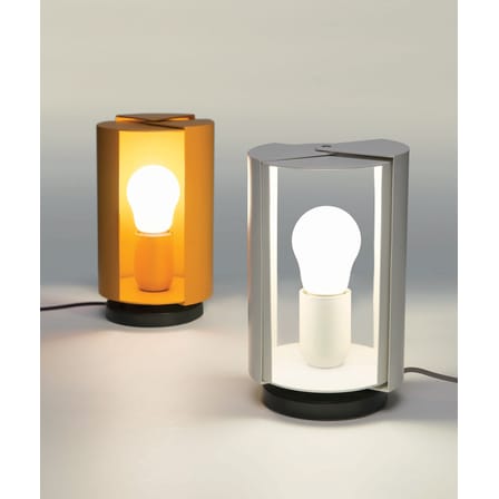 Lampe de table Pivotante métal jaune / Charlotte Perriand, 1962 - Nemo