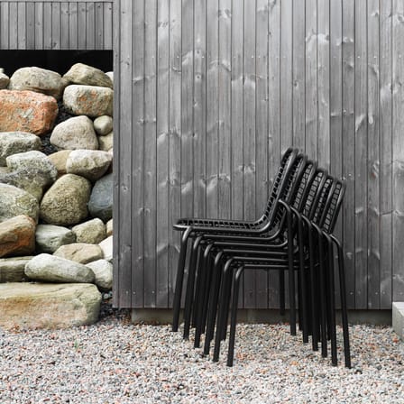 Stapelbarer Stuhl Vig metall schwarz - Normann Copenhagen