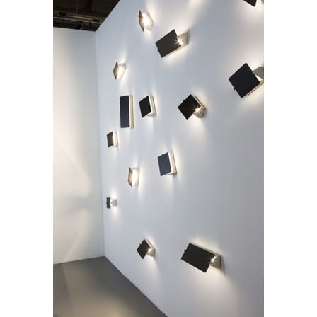 Applique avec prise  gris argent métal à volet pivotant E14 / Charlotte Perriand, 1962 - Nemo