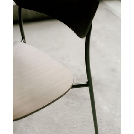 Chaise empilable Pavilion AV1 bois naturel - &tradition