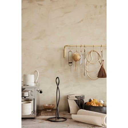 Portarotolo asciugatutto Curvature metallo nero / Ottone - Ferm Living