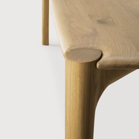Table rectangulaire PI bois massif chêne / 140 x 80 cm - 6 personnes - Ethnicraft