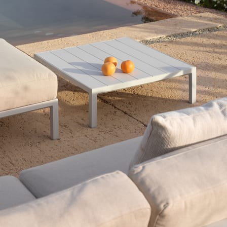 Maximo Coffee table composite material white / 80 x 80 x H 25.5 cm - NARDI