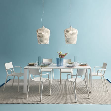 Vaso Okra materiale plastico blu / H 24 cm - Riciclato / Patricia Urquiola, 2023 - Kartell