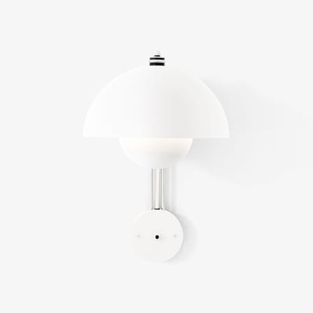 Applique avec prise Flowerpot VP8 métal blanc / By Verner Panton, 1968 - Exclusivité - &tradition