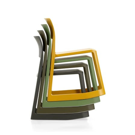 Chaise empilable Tip Ton RE plastique gris / Recyclé - Inclinable & ergonomique - Vitra