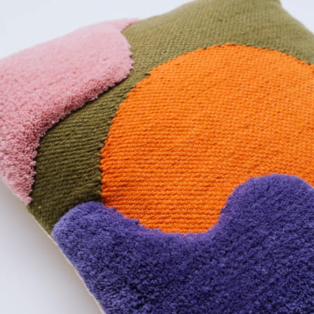Kissen Purple Baywatch textil bunt / 45 x 45 cm - Handgewebte recycelte Wolle - COLORTHERAPIS