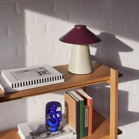 Chipper Table lamp metal red - HÜBSCH