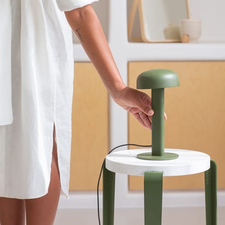 Lampe de table NOD LED métal vert / H 25 cm - TIPTOE