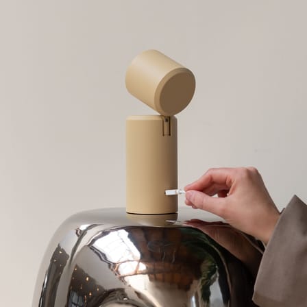 Schnurlosleuchte Milan LED metall beige / Wandleuchte - Drehbare Wandleuchte - It's about Romi