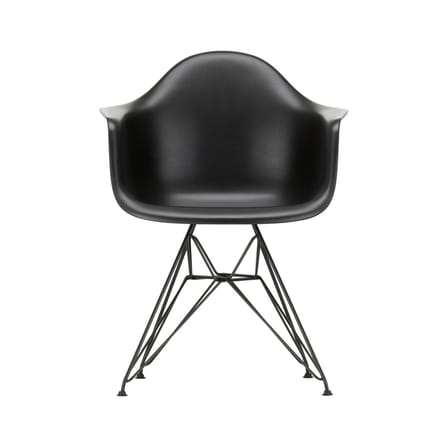 RE DAR - Eames Plastic Armchair Armchair plastic material black / (1950) - Black legs / Recycled - Vitra