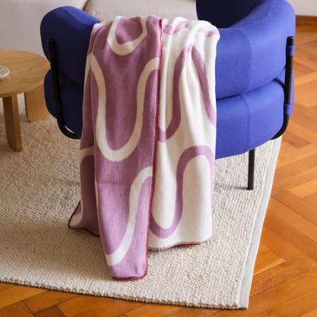 Plaid Swirl violet / 150 x 200 cm - NOO.MA
