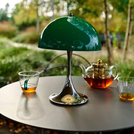 Lampada senza fili ricaricabile Panthella 250 The Originals materiale plastico verde / LED - Ø 25 cm - Louis Poulsen