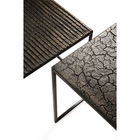 Set de 2 tables gigognes Pentagon / Plateaux sculptés main - Ethnicraft
