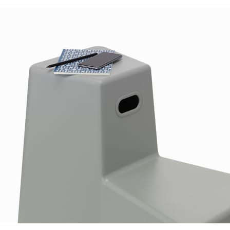 Tabouret Stool-Tool plastique gris / Multifonction - Vitra