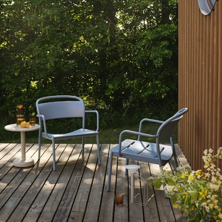 Fauteuil bas Linear Lounge métal bleu - Muuto