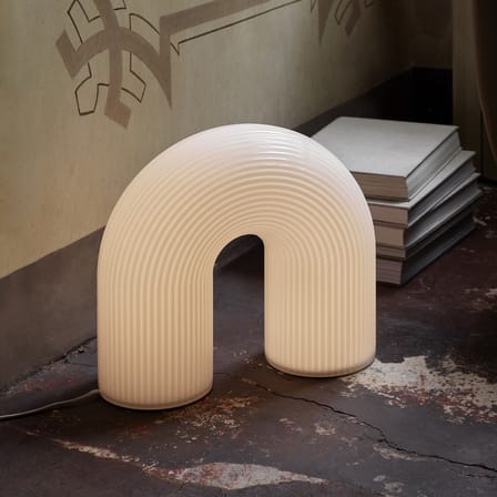 Lampe à poser Vuelta LED verre blanc / L 40 x H 36 cm - Ferm Living