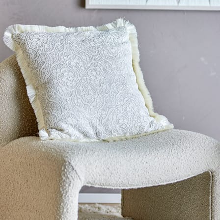 Coussin Cabrie tissu blanc / Brodé - 50 x 50 cm - Bloomingville