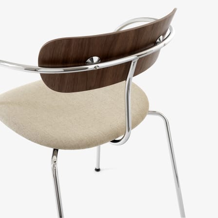 Fauteuil empilable Pavilion AV4 beige bois naturel / assise rembourrée - &tradition
