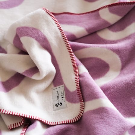 Plaid Swirl violet / 150 x 200 cm - NOO.MA