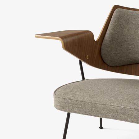Fauteuil rembourré RFH RD8 bois naturel / Robin Day, 1951 - &tradition
