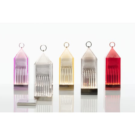 Lampe extérieur sans fil rechargeable Lantern LED plastique rouge / Fabio Novembre, 2017 - Kartell