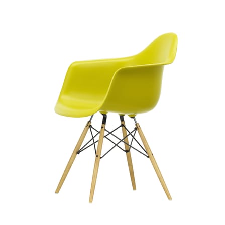 Fauteuil DAW - Eames Plastic Armchair plastique jaune / (1950) - Pieds bois clair - Vitra
