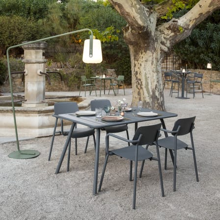 Table rectangulaire Luxembourg métal marron / 143 x 80 cm (6 personnes)  - Trou parasol - Fermob