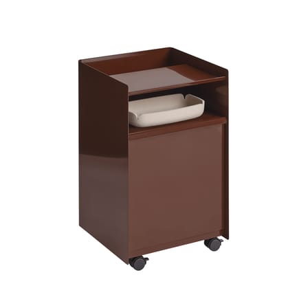 Desserte à roulettes Folded Low métal rouge / 1 porte - H 61,5 cm - Muuto