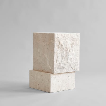 Table d'appoint Temple Tall pierre blanc / 33 x 32 x H 50 cm - Calcaire - 101 COPENHAGEN