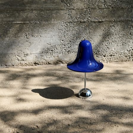 Pantop Portable LED Wireless rechargeable lamp plastic material blue / Verner Panton (1980) - Verpan