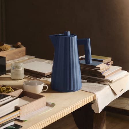 Bouilloire électrique Plissé plastique bleu / 1,7 L - Alessi