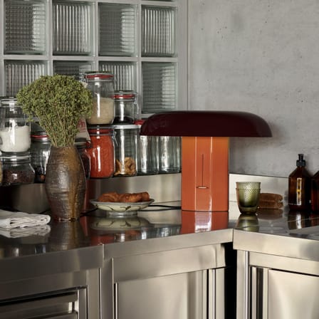 Lampe de table Montera JH42 métal orange / L 45 x H 33 cm - &tradition