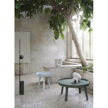 Table basse Around Small bois bleu / Ø 45 x H 46 cm - Muuto