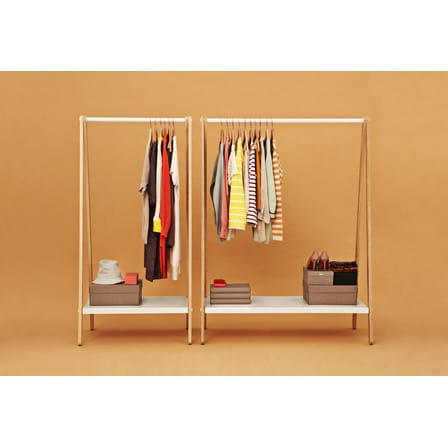 Portant Toj Large bois blanc / L 120 x H 160 cm - Normann Copenhagen