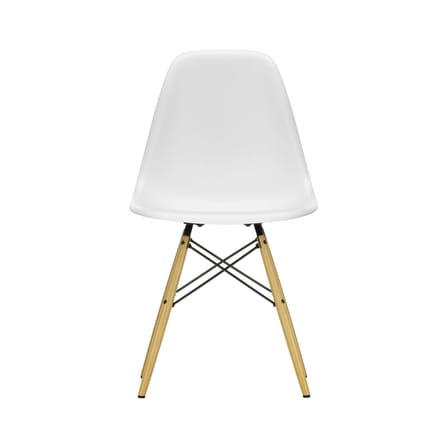 RE DSW - Eames Plastic Side Chair Chair plastic material white / (1950) - Base, legs Light wood / Recycled wood - Vitra