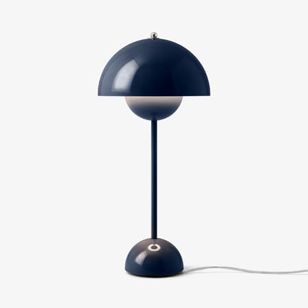 Lampe de table Flowerpot VP3 métal bleu / H 50 cm - By Verner Panton, 1968 - &tradition