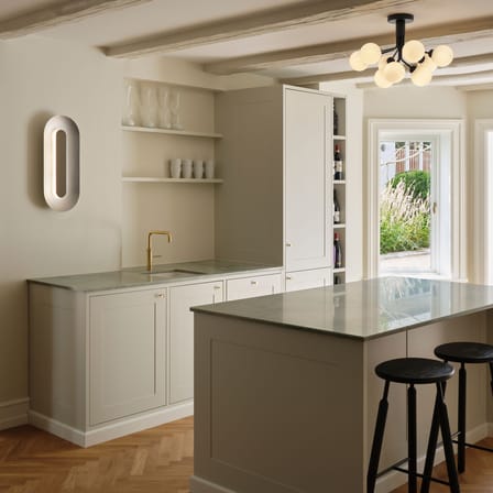 Applique Sasi Large métal argent / LED - H 65 cm - NUURA