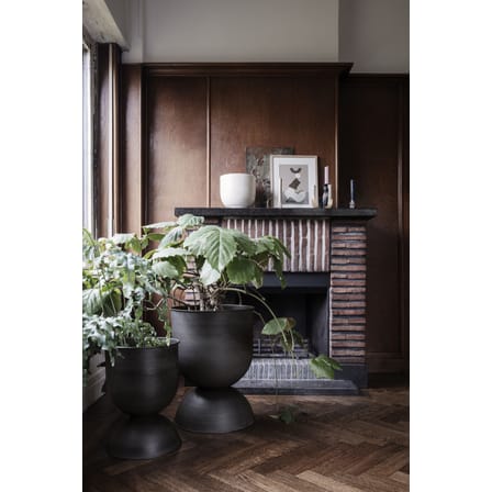 Hourglass Medium Flowerpot metal black / Metal - Ø 41 x H 59 cm - Ferm Living