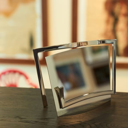 Qua A5 Free standing mirror metal mirror / L 18.1 x H 23.7 cm - BANG