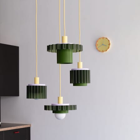 Suspension Gigi Olivia vert n° 4 / Ø 18 x H 21 cm - Plastique recyclé, fabriqué en France - Warren & Laetitia