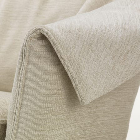 Fauteuil rembourré Bascule Lowback tissu beige / Mécanisme d’inclinaison - Pieds chêne - Vitra
