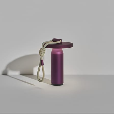 Lampe extérieur sans fil rechargeable Quasar LED métal violet / H 26 cm - Petite Friture